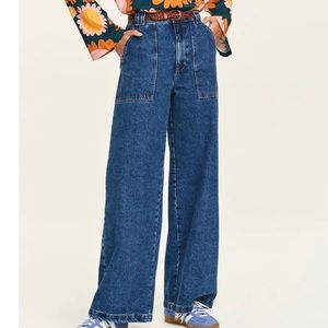 Delores Wide Leg Jeans: ORGANIC DENIM - Mid Wash Blue Size 34